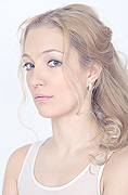model Karysheva Anna   
Year of birth 1985   
Height: 173   
Eyes color: green   
Hair color: light brown