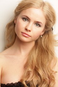 model Kondratieva Elena   
Year of birth 1985   
Height: 161   
Eyes color: blue-green   
Hair color: light brown