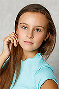model Makarycheva Kira   
Year of birth 2011   
Eyes color: grey-blue   
Hair color: dark brown