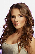 model Papernaya Antonina   
Year of birth 1990   
Height: 172   
Eyes color: brown   
Hair color: light brown
