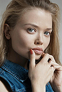 model Minakovskaya Julia   
Year of birth 1986   
Height: 162   
Eyes color: grey   
Hair color: blond