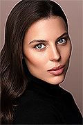 model Ovsyannikova Hristina   
Year of birth 1994   
Height: 170   
Eyes color: grey-green   
Hair color: light brown