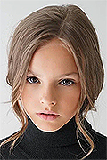model Makarova Sofiya   
Year of birth 2013   
Eyes color: brown   
Hair color: light brown