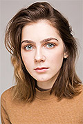 model Davidova Anastasiya   
Year of birth 1998   
Height: 170   
Eyes color: grey-green   
Hair color: light brown
