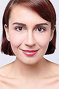 model Efre Olga   
Year of birth 1990   
Height: 173   
Eyes color: brown   
Hair color: dark brown