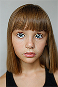 model Ryabokonova Anna   
Year of birth 2014   
Eyes color: grey-blue   
Hair color: light brown