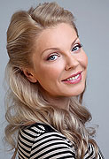 model Kulchitskaya Ekaterina   
Year of birth 1977   
Height: 173   
Eyes color: grey-blue   
Hair color: blond